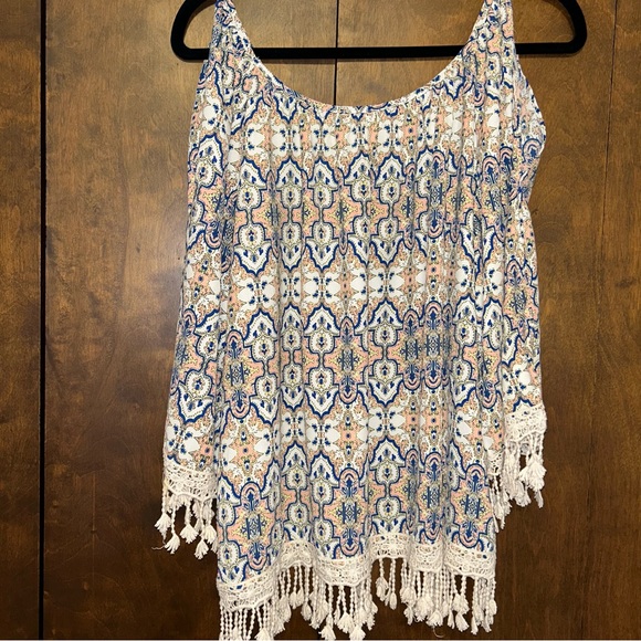 Fun Patterned Blouse - Picture 3 of 3